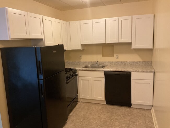 Building Photo - Brandywine Hills Apartments