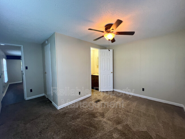 Foto del edificio - 5773 Zacks Mill Rd
