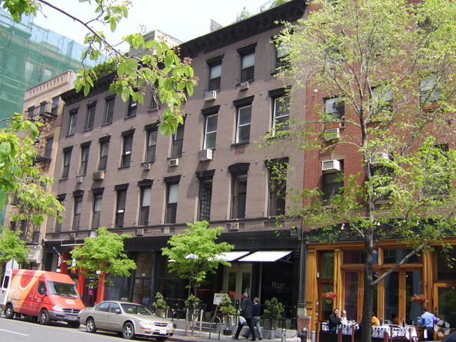 Foto del edificio - 363 Greenwich St