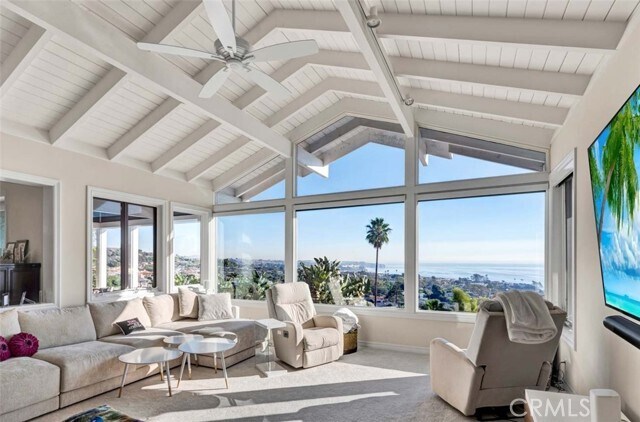 Building Photo - 21 No Vista De La Luna