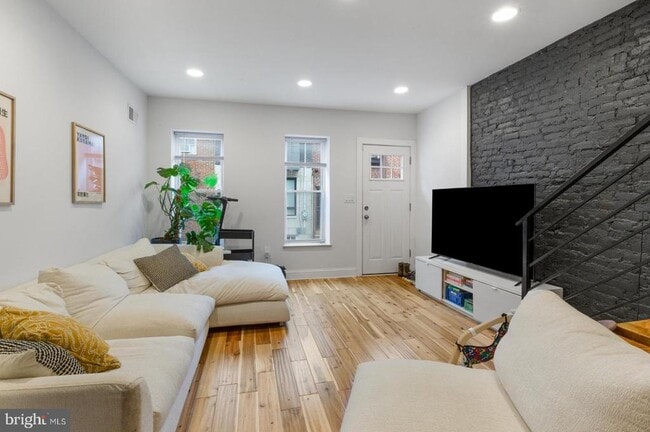 Building Photo - 2322 Wilder St