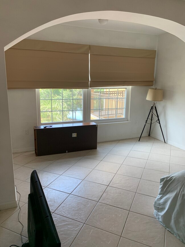 Fotografía del edificio - 23560 Walden Center Dr