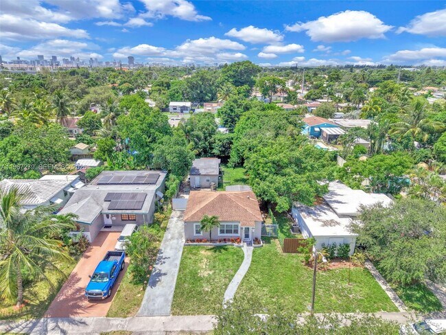 Foto del edificio - 2318 Washington St