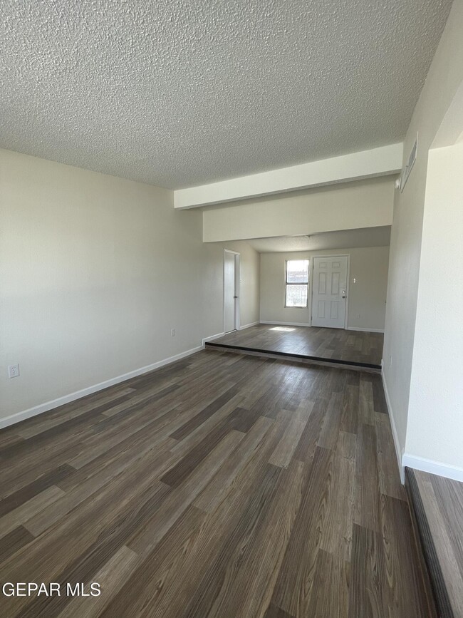 Foto del edificio - 312 Graphite Dr