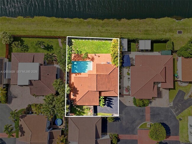 Foto del edificio - 631 SW 88th Ct