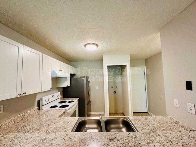 Foto del edificio - 211 Sunn Aire Ct