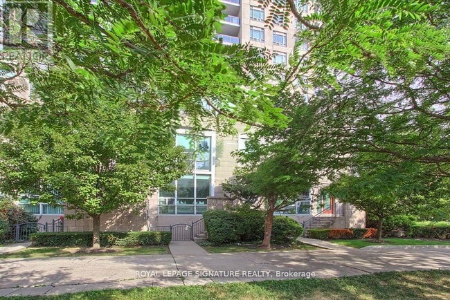 Building Photo - 90 Absolute Ave