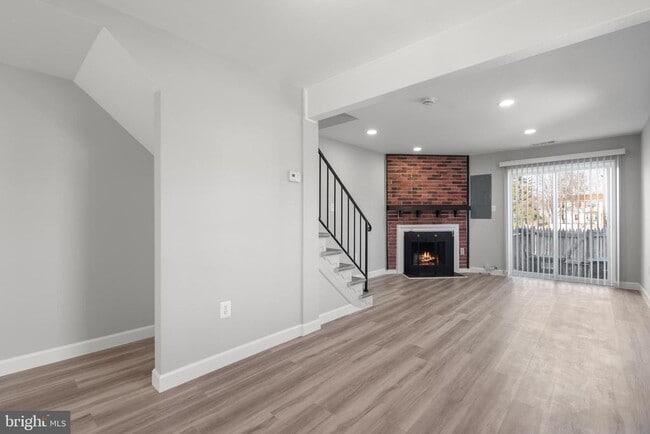 Building Photo - 13838 Beaujolais Ct