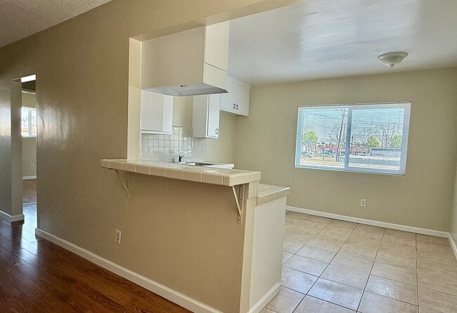 Foto del edificio - 4433 W 159th St