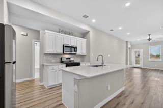 Building Photo - 307 Bertney Dr