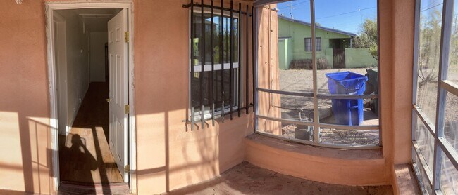 Foto del edificio - 2467 N Fremont Ave