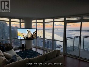 Building Photo - 11 Brunel Ct