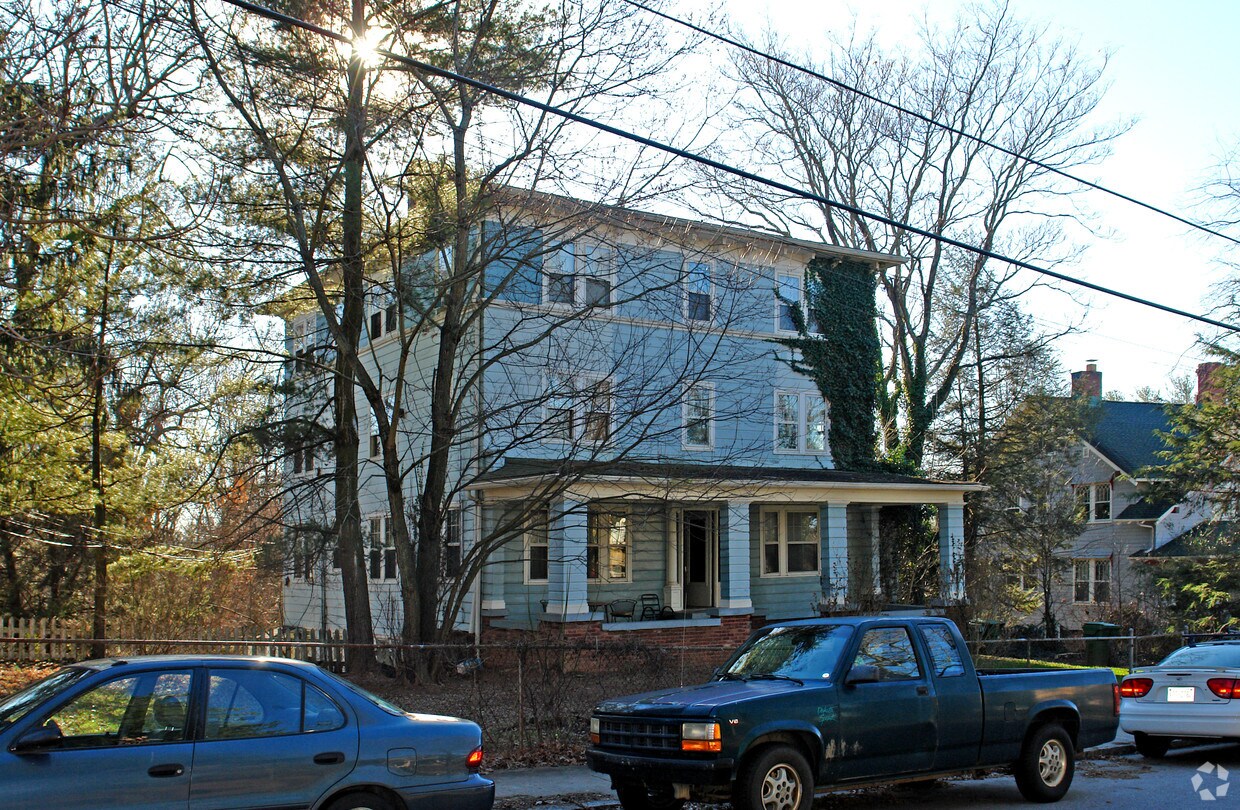 Building Photo - 37 Courtland Ave