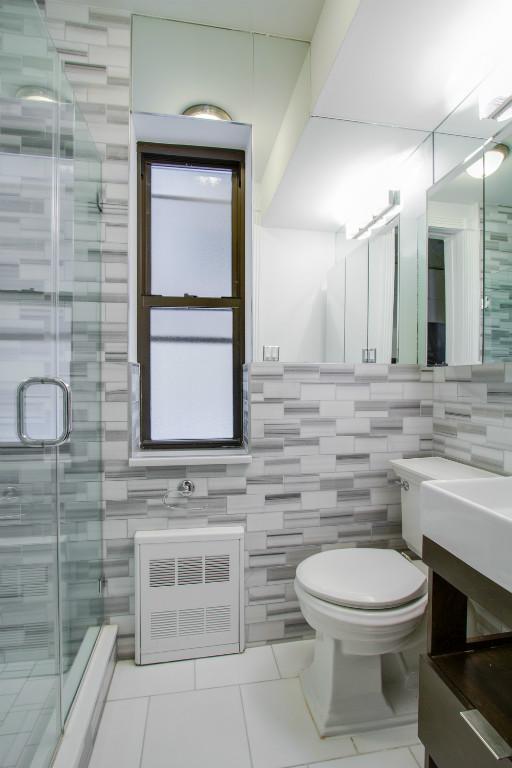 Foto del edificio - 208-214 E 25th St