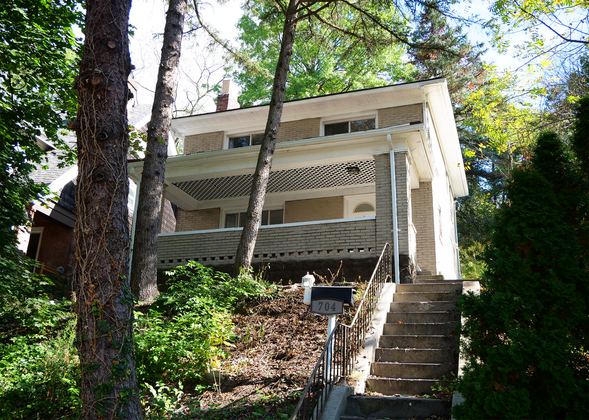 Primary Photo - 704 Princeton Blvd