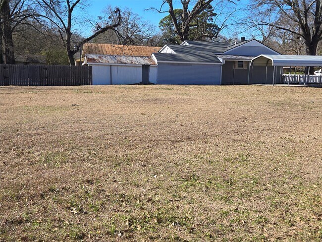 Foto del edificio - 1711 W 17th St