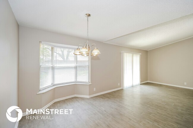 Foto del edificio - 7850 Blank Dr N