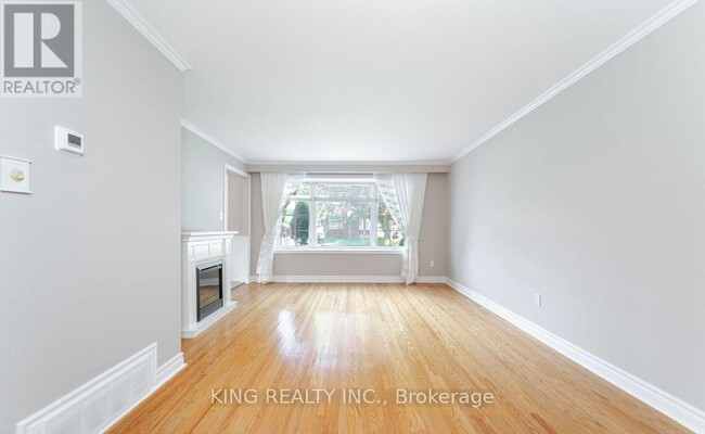 Building Photo - 43 Grange Dr