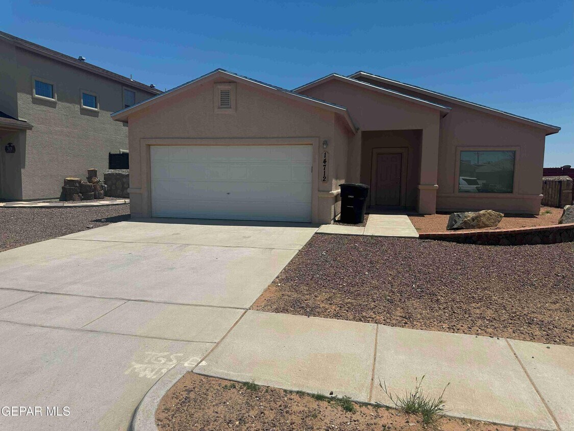 Foto principal - 14712 Far View Ct