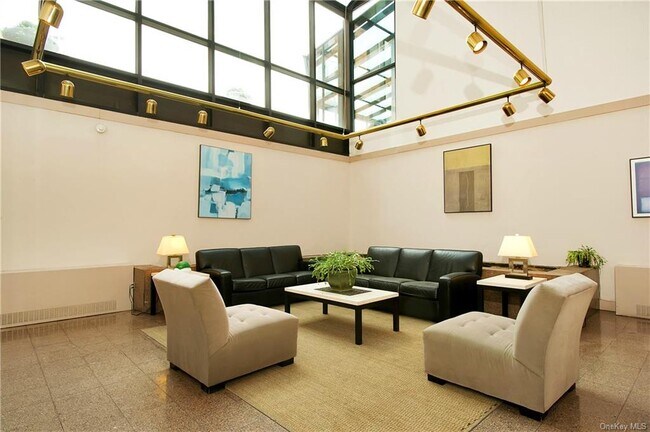 Foto del edificio - 50 Columbus Ave