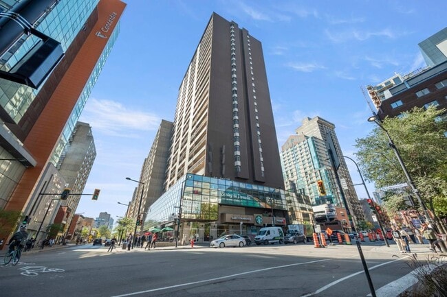 Building Photo - 1625 Blvd. De Maisonneuve Ouest