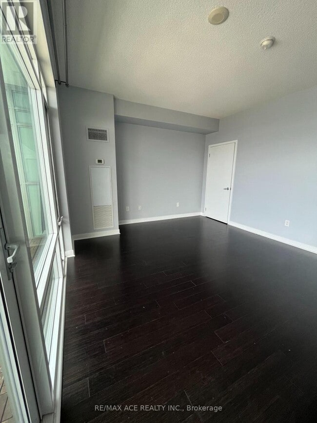 Building Photo - 360-3360 Square One Dr