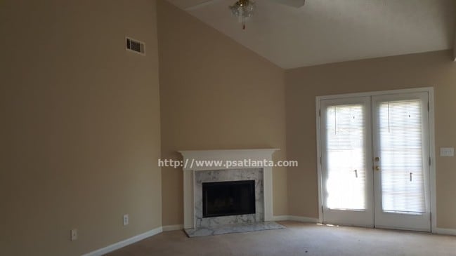Foto del edificio - 3051 Century Ln