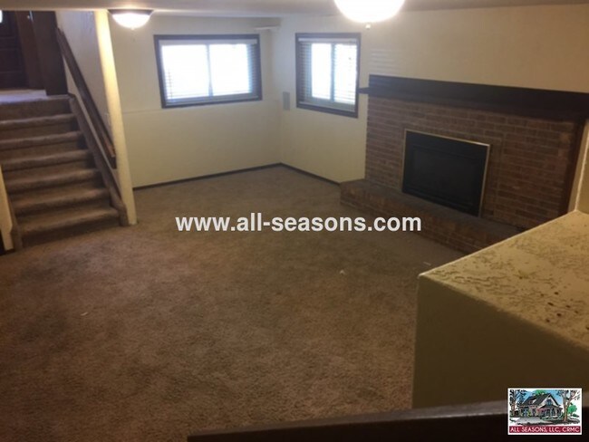 Foto del edificio - 1107 Brittany Cir