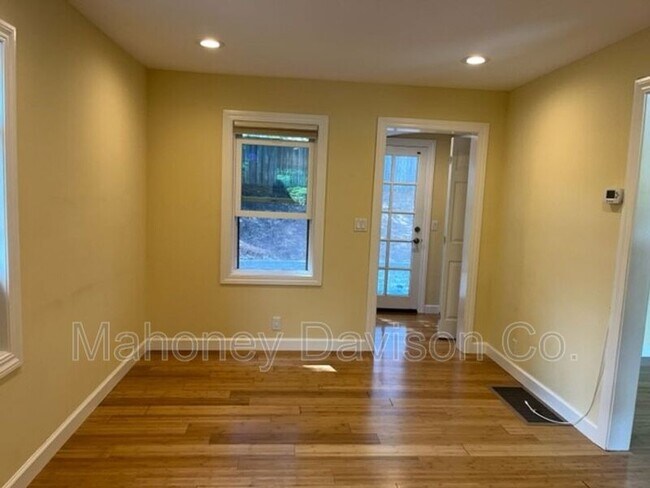 Foto del edificio - 5702 Hatchery Ct