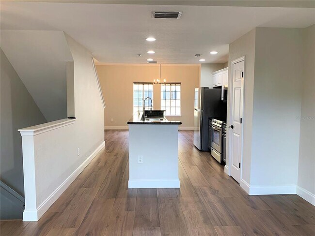 Foto del edificio - 5208 Hampton Beach Pl