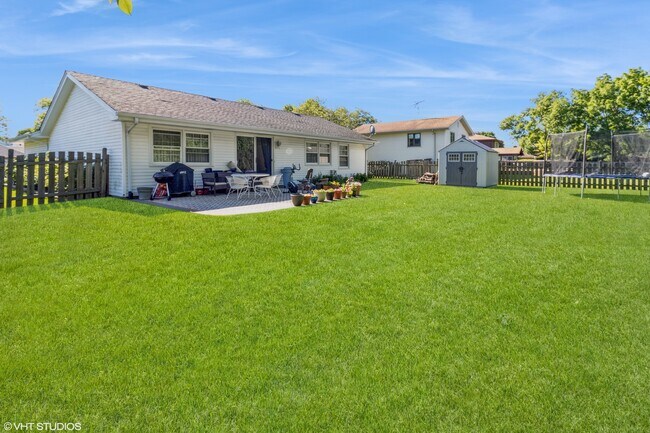 Foto del edificio - 304 Islington Ln