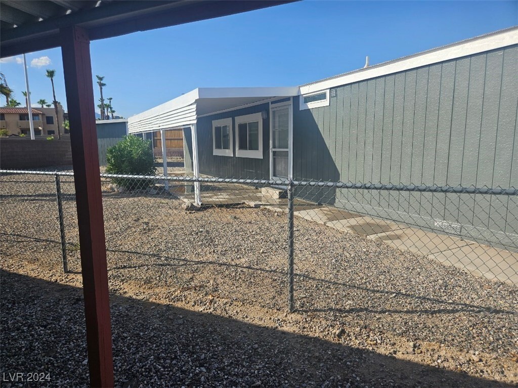 Primary Photo - 3253 Calanda St