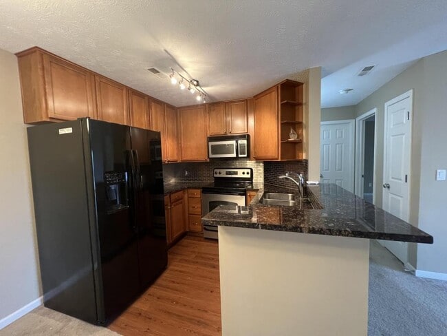 Building Photo - 5016 California St, unit 12