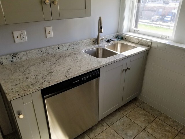 Building Photo - 27 S Brainard Ave