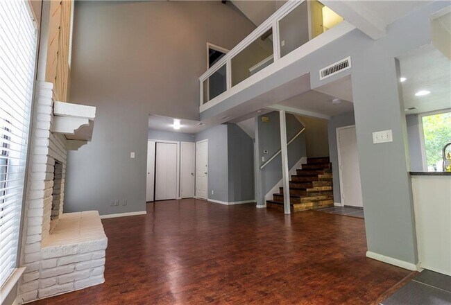 Foto del edificio - 3901 Knollwood Dr