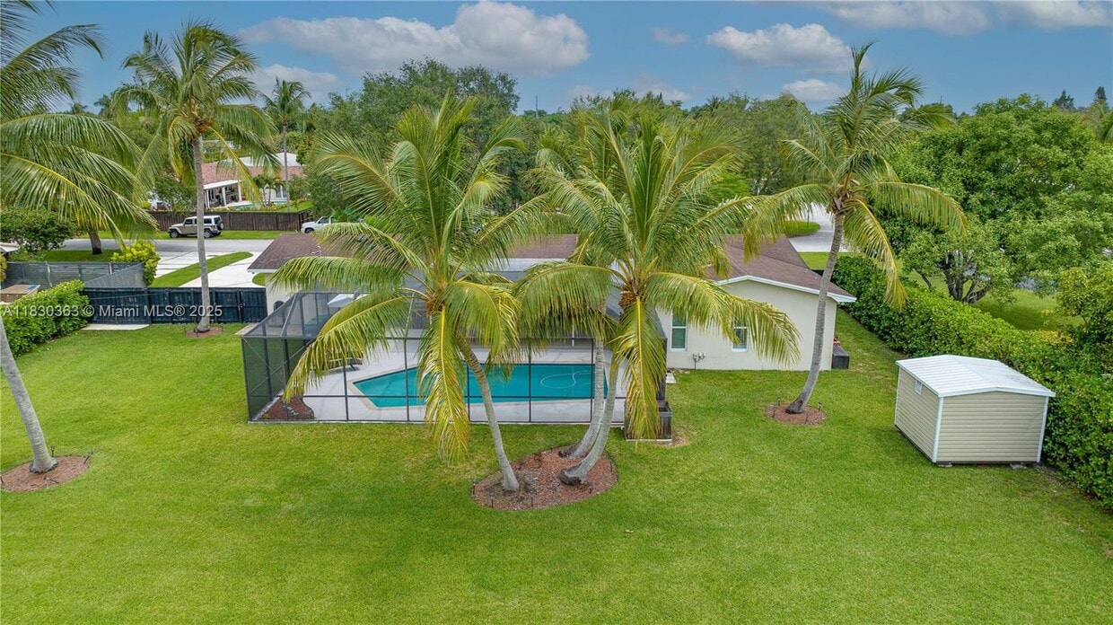 Primary Photo - 7940 SW 139th Ter