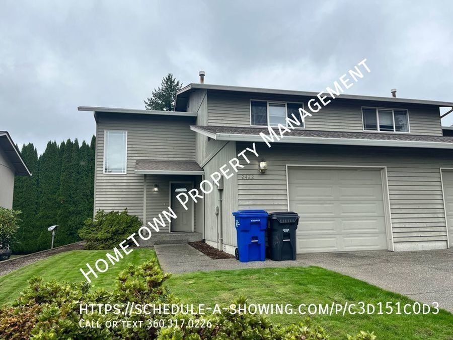 Foto principal - 3 bed 1.5 bath East Olympia Townhouse AVAI...