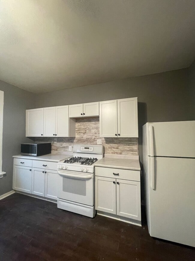 Building Photo - 3567 N 13th St