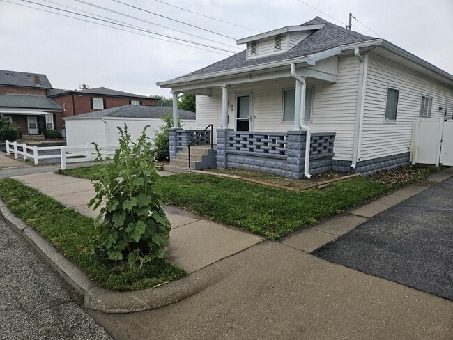 Building Photo - 414 Cincinnati St