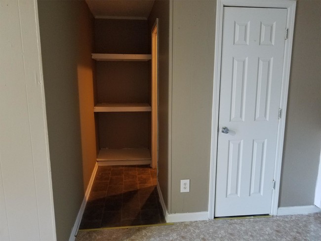 Photo - 902 Avenue E