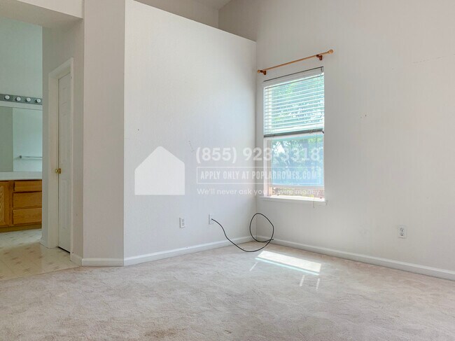 Building Photo - 1607 Pastal Way