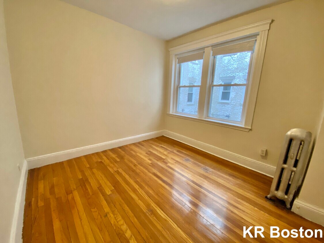 Foto del edificio - 8 Gerald Rd