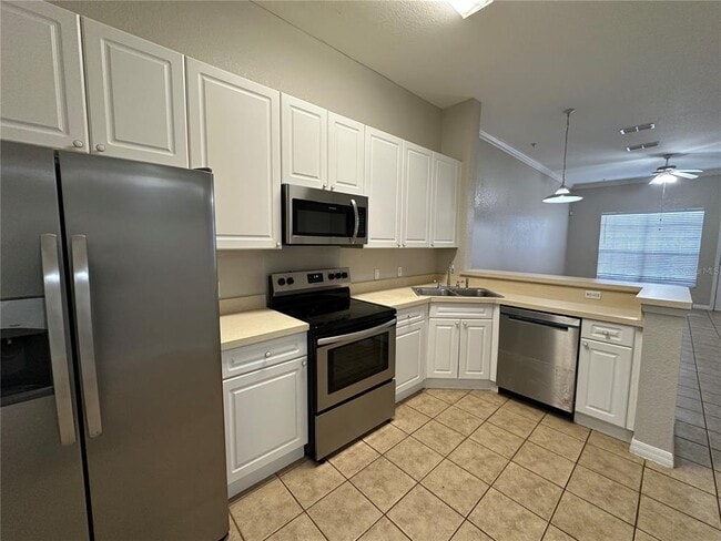 Building Photo - 141 Reserve Cir