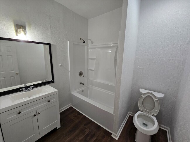 Foto del edificio - 3265 W Camp Wisdom Rd