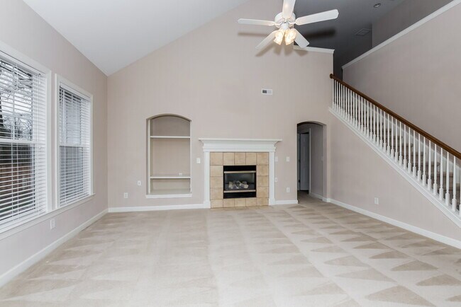 Foto del edificio - 8907 Arbor Creek Dr