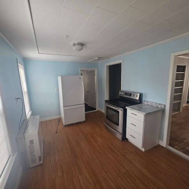 Building Photo - 36 Prospect St