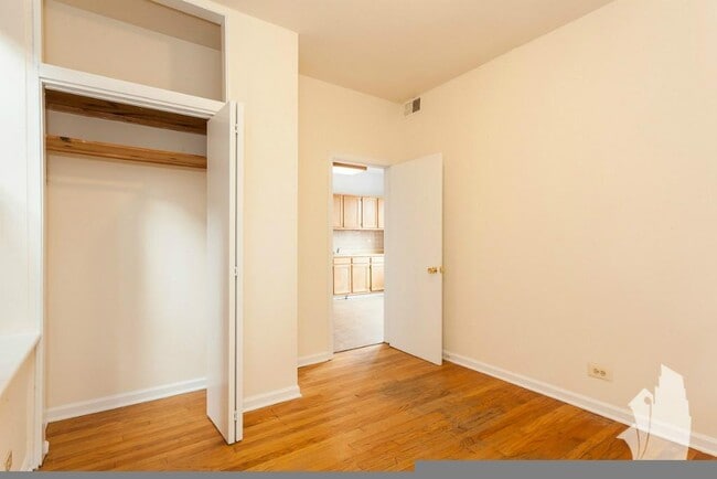 Building Photo - 2 bedroom in Chicago IL 60647