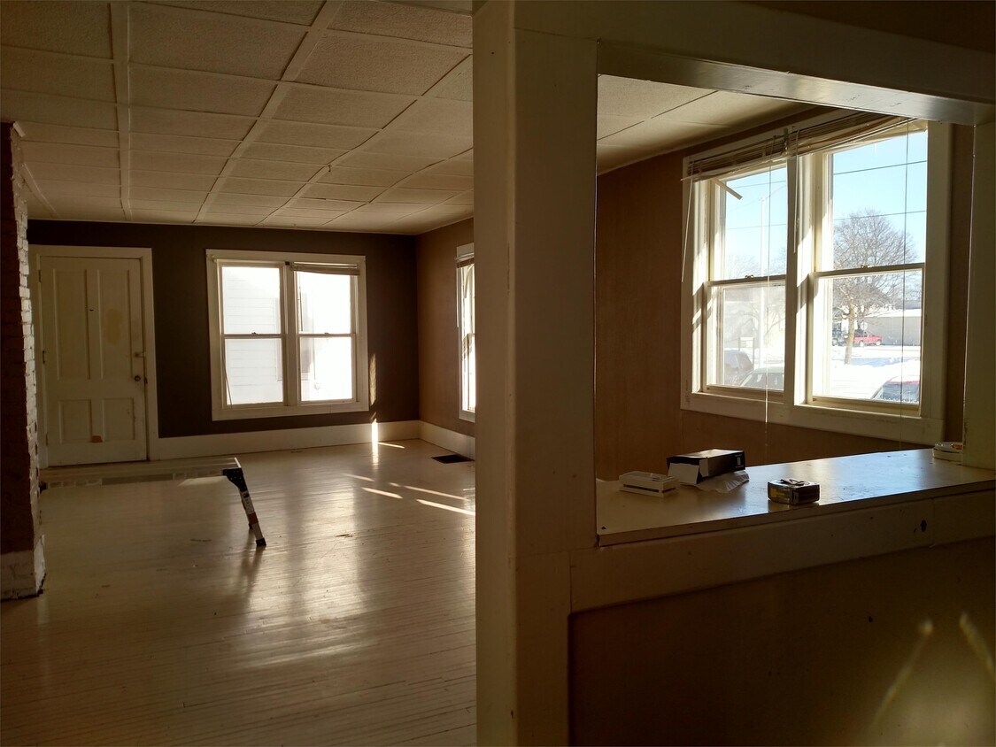 Primary Photo - 1215 1st Ave N
