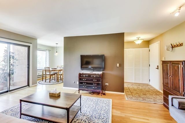 Foto principal - 5130 N Albany Ave