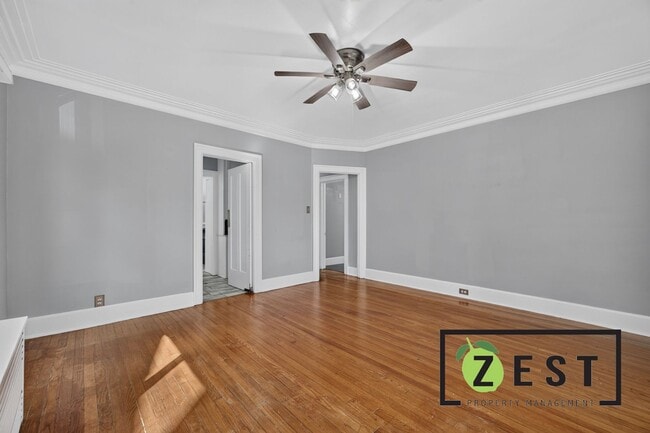 Foto del edificio - 2286 Calvert Ave
